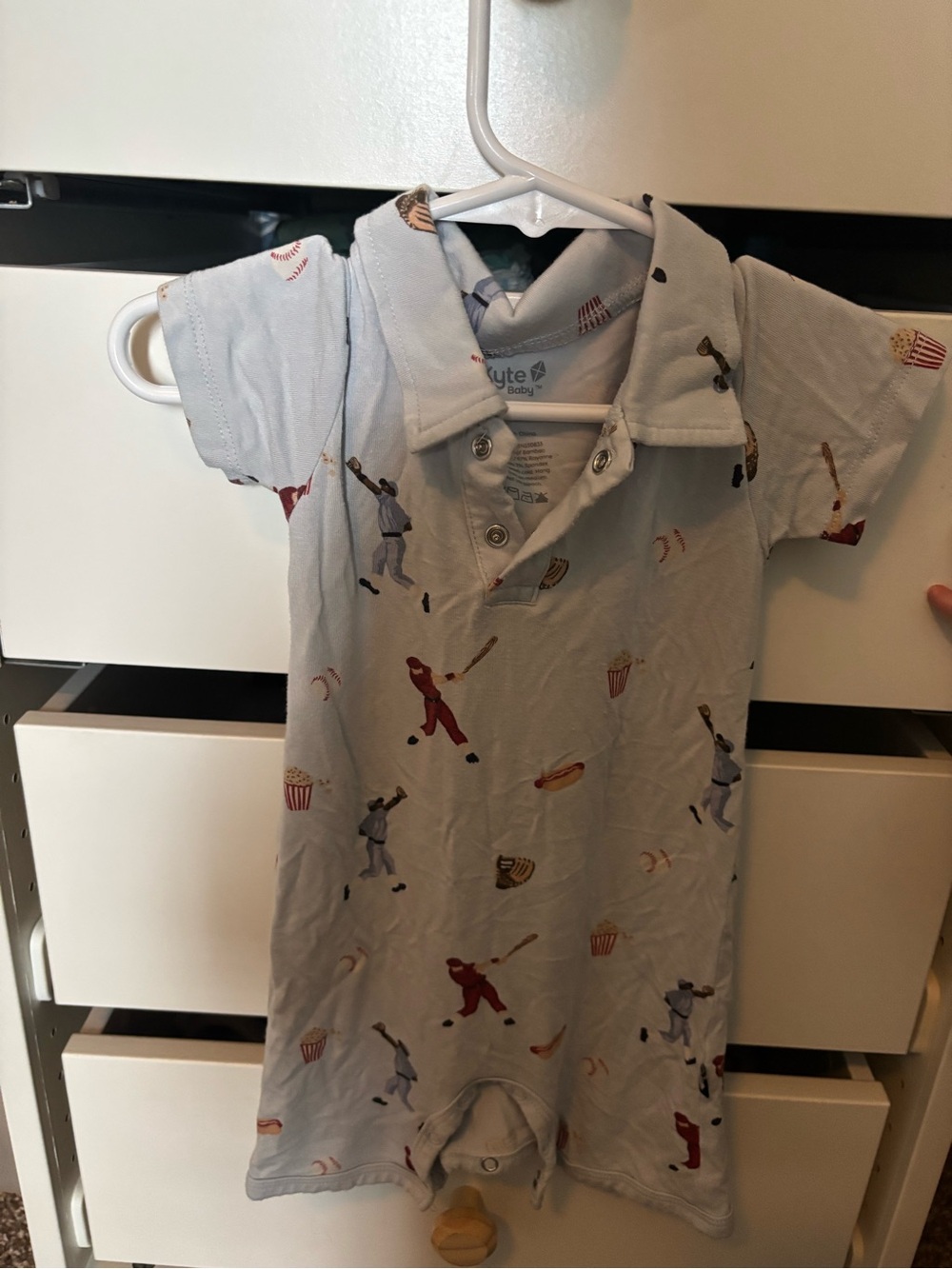 Kyte baby Baseball-Print polo shortall Short Sleeve Sleep Romper GUC